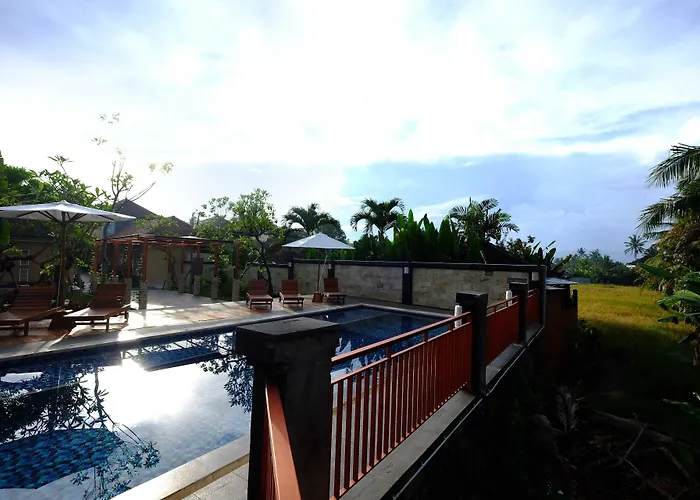 Hotel Sari 3*