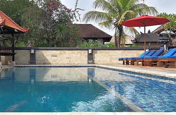 Sari 3*